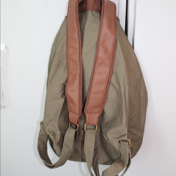 backpack - Picture 2 of 3